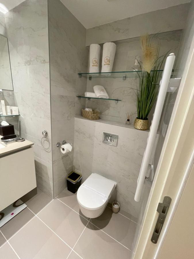 AparTwentyOne - Your Home in Belgrado Buitenkant foto